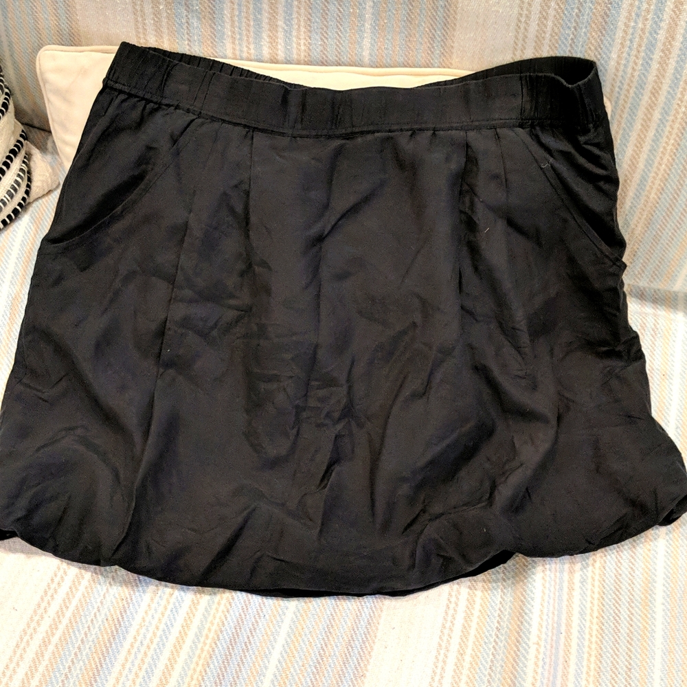 Balloon hem skirt black size L